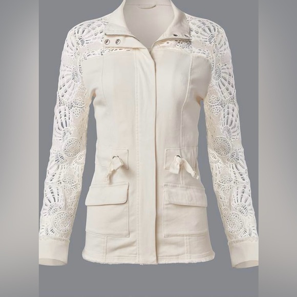 Venus Lace Contrast Utility Jacket - Picture 2 of 15